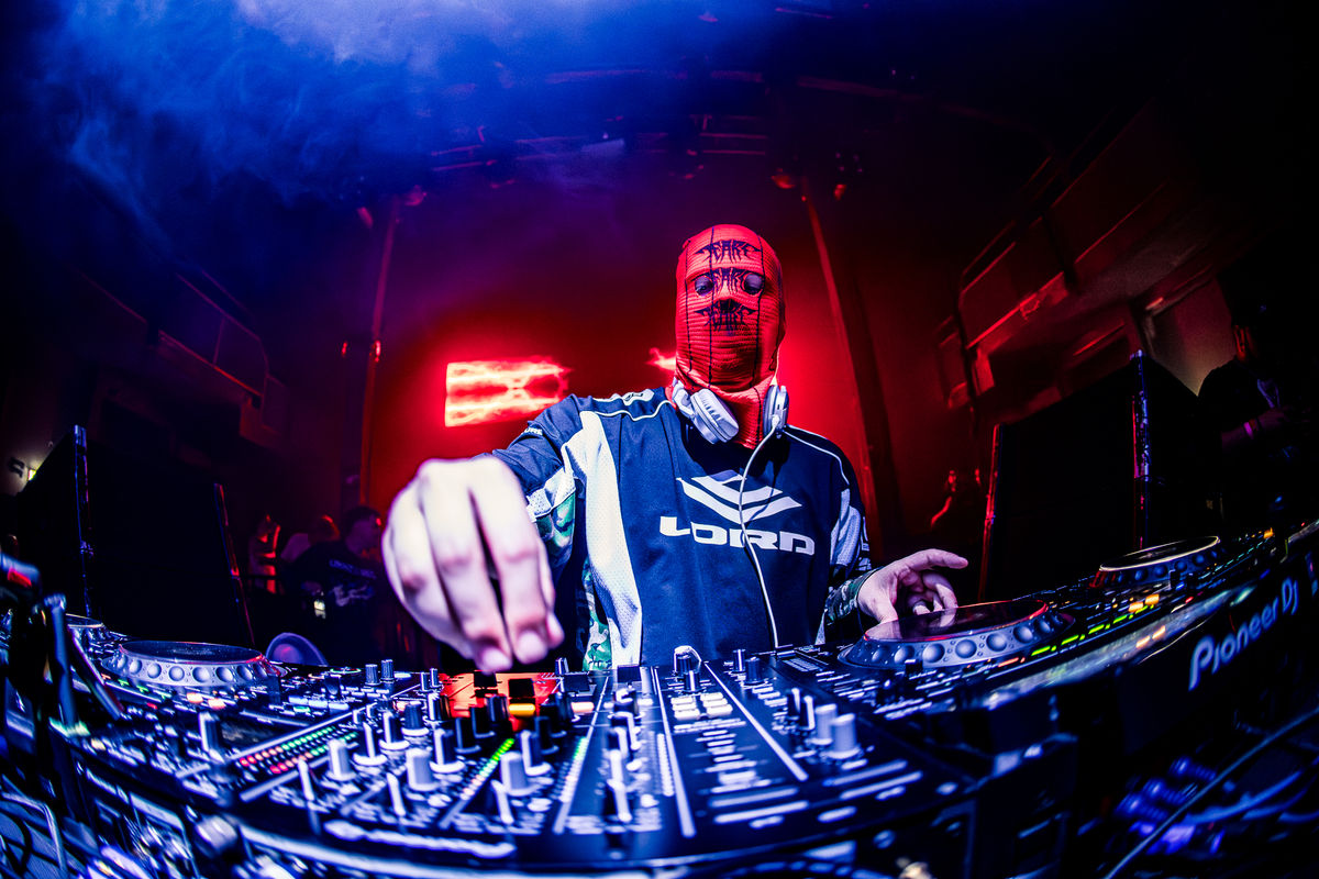 Loading... just a sec